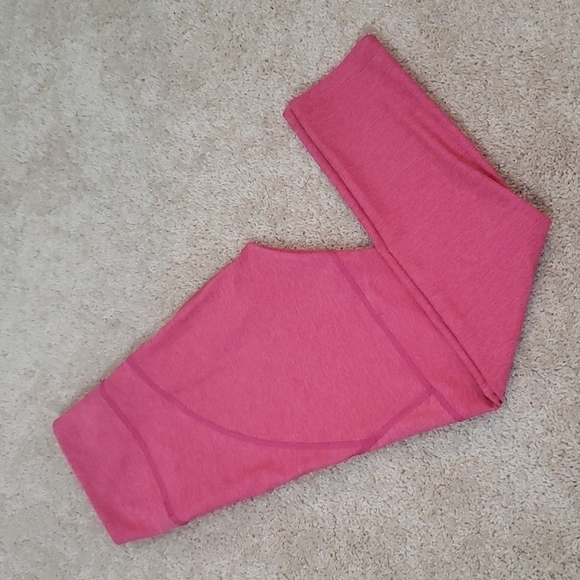 Outdoor Voices~Woman Size M~in Flamingo Pink 7/8 lengths Leggings. - Picture 10 of 15